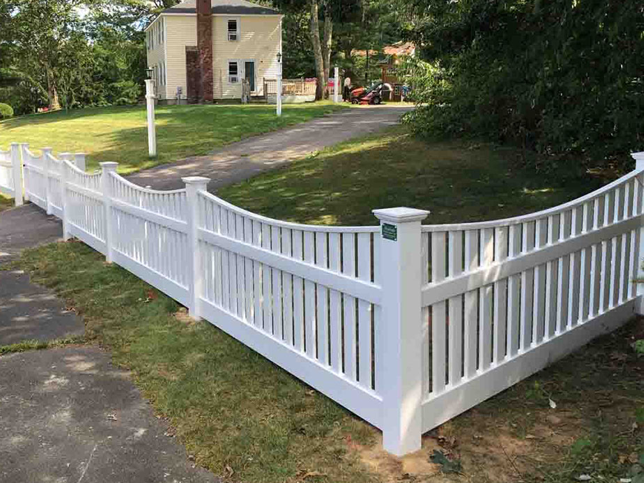 Southeastern Massachusetts Vinyl fence company in the Southeastern Massachusetts area.