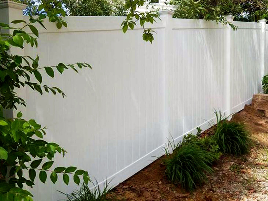 Residential Vinyl Fence Company In Southeastern Massachusetts