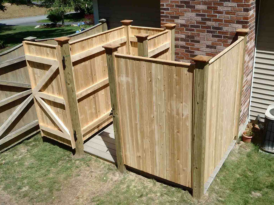 Hingham Massachusetts residential and commercial fencing